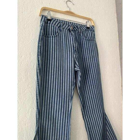 Wisteria Lane Blue & White Striped Jeans Bell Bottoms Stretch Sz Med Raw Hem - Picture 6 of 11